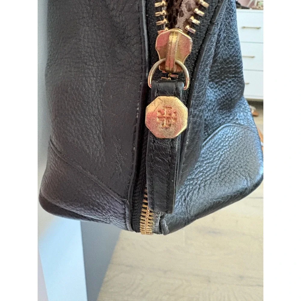 Tory Burch Black Pebbled Leather Side Zip Snakeskin Gusset Tote Bag